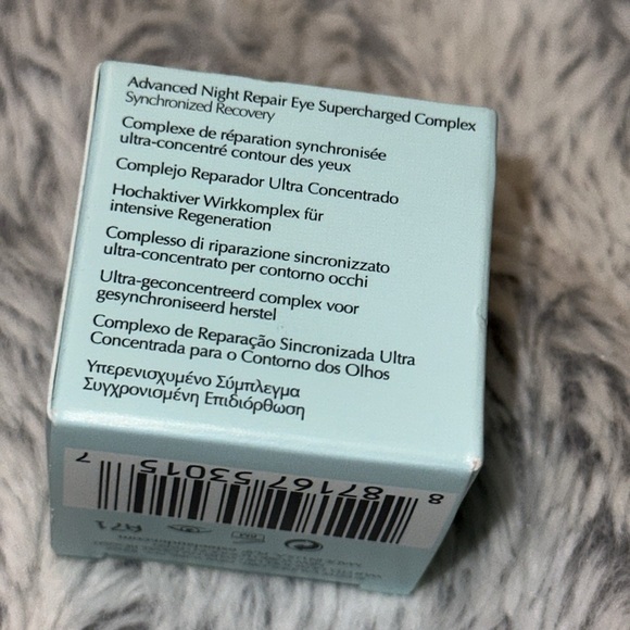 Estée Lauder Advanced Night Repair Eye Gel-Creme (NEW) - Picture 4 of 6